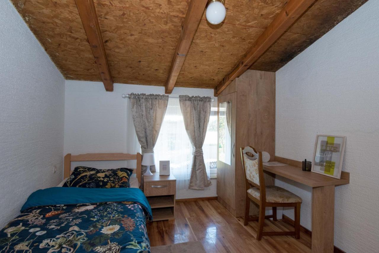 Bed and Breakfast Opg Horvat Sobe Za Odmor Daruvar Exterior foto